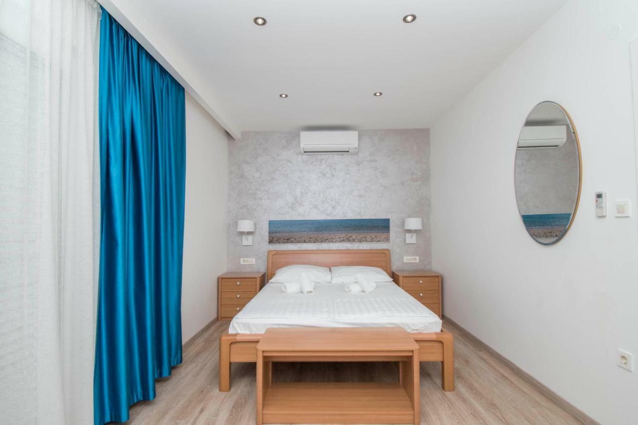 Apartments Antonio Tučepi Екстериор снимка